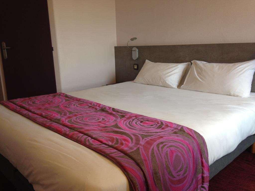 Brit Hotel Les Evens Saint-Saturnin  Cameră foto