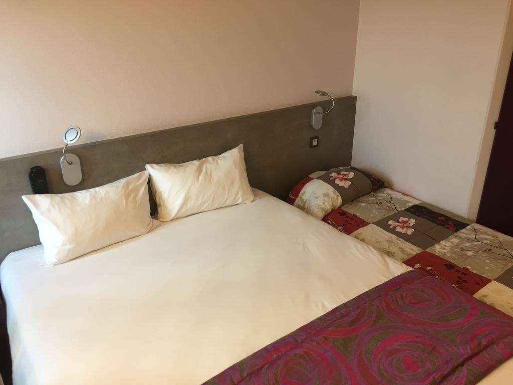 Brit Hotel Les Evens Saint-Saturnin  Cameră foto
